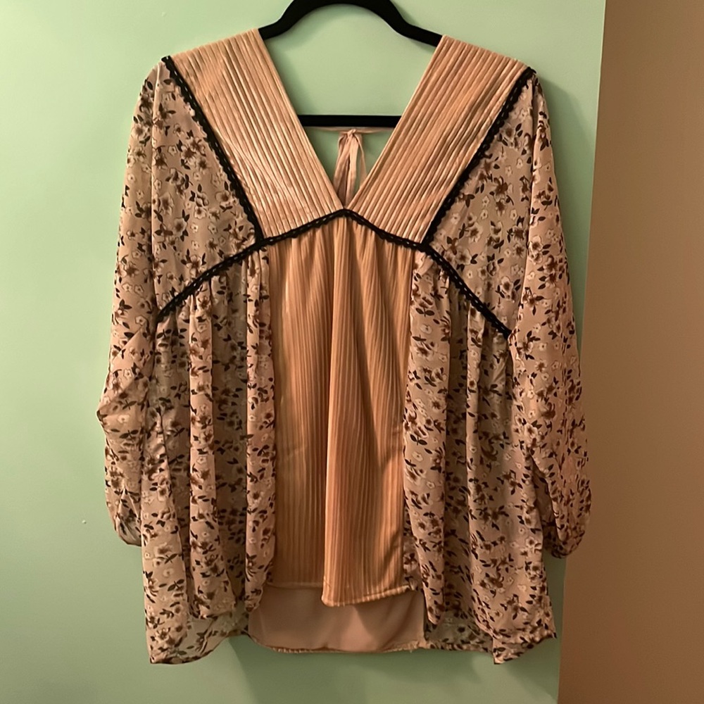 Foral Velvet Blouse